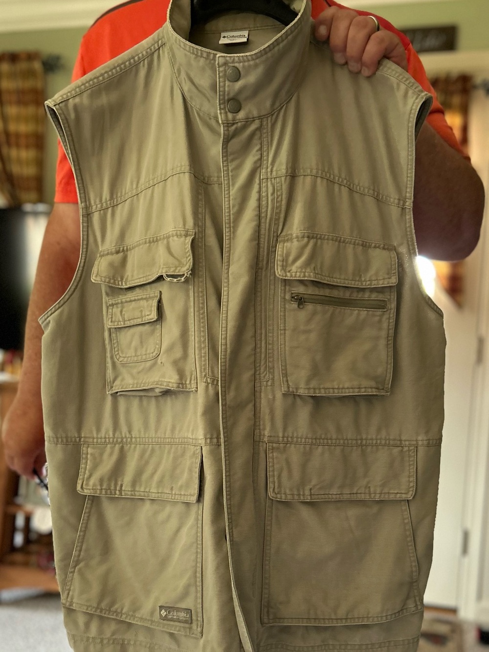 Columbia Men's Tan Multi-Pocket Utility Vest